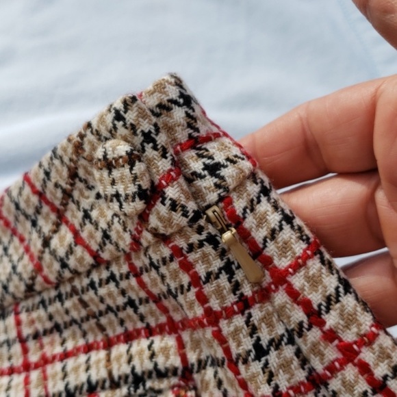 Ann Taylor LOFT Vintage Pleated Plaid Mini Skirt - Picture 2 of 4